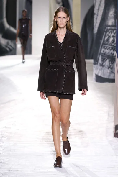 Look 34
